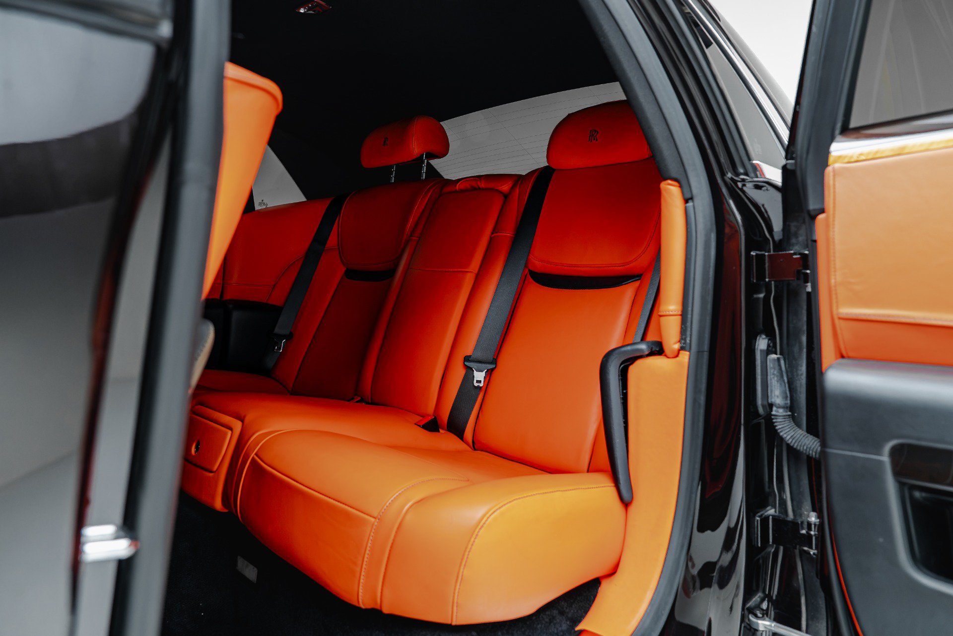 Used 2016 Rolls-Royce Ghost RWD image 47