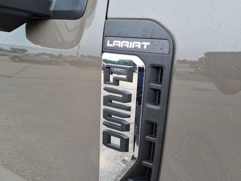 New 2026 Ford F250 Lariat w/ Lariat Ultimate Package AWD/4WD image 13