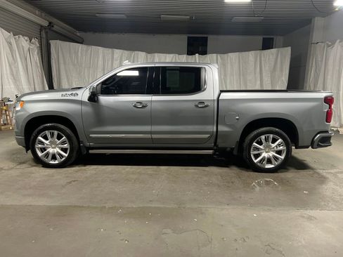 Used 2023 Chevrolet Silverado 1500 High Country image 4