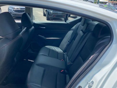 Used 2025 Nissan Altima 2.5 SR FWD image 8
