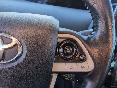 Used 2017 Toyota Prius Prime Premium image 16