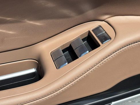 New 2026 Lincoln Navigator L Black Label AWD/4WD image 16