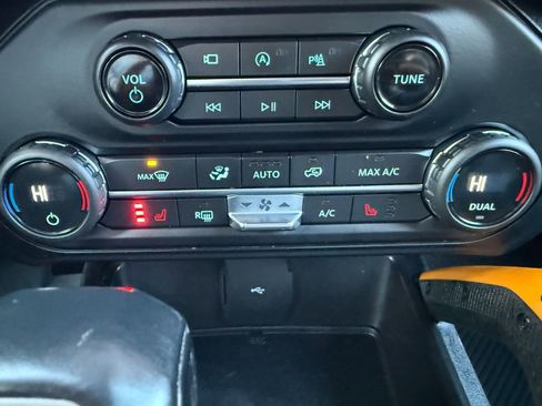 Used 2021 Ford Bronco Badlands image 15