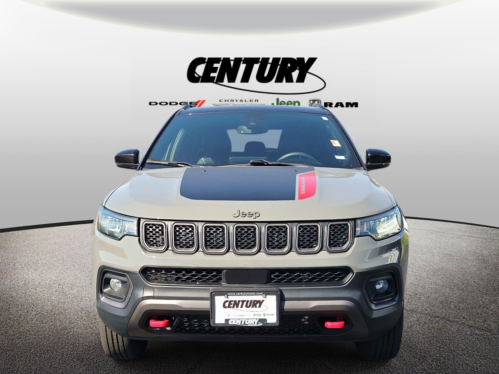 Used 2023 Jeep Compass Trailhawk AWD/4WD image 9