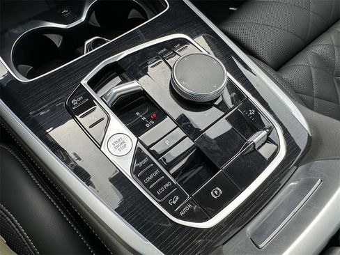 Certified 2023 BMW X7 xDrive40i w/ M Sport Package image 31