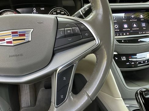 Used 2021 Cadillac XT5 Premium Luxury image 15