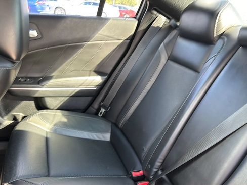 Used 2016 Dodge Charger R/T w/ Plus Group RWD image 44