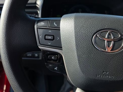 Used 2025 Toyota Camry LE FWD image 21