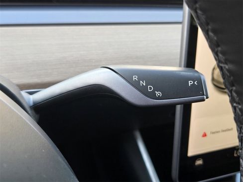 Used 2018 Tesla Model 3 Long Range image 19