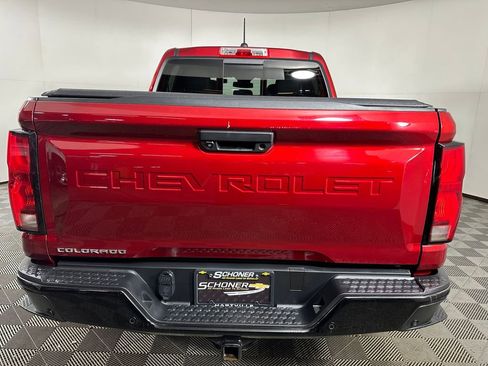 Used 2023 Chevrolet Colorado Z71 w/ Z71 Convenience Package 2 AWD/4WD image 4