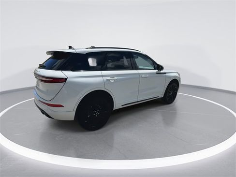 New 2024 Lincoln Corsair Reserve w/ Jet Appearance Package image 8