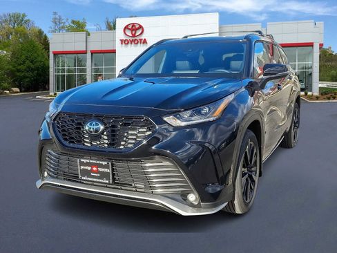 New 2026 Toyota Highlander XSE image 1