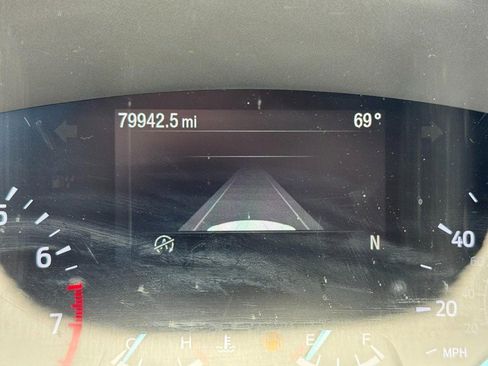 Used 2020 Ford Escape SE FWD image 18