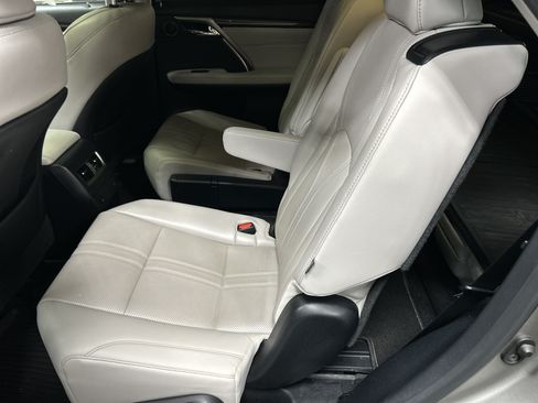 Used 2021 Lexus RX 350L Luxury w/ Accessory Package FWD image 30