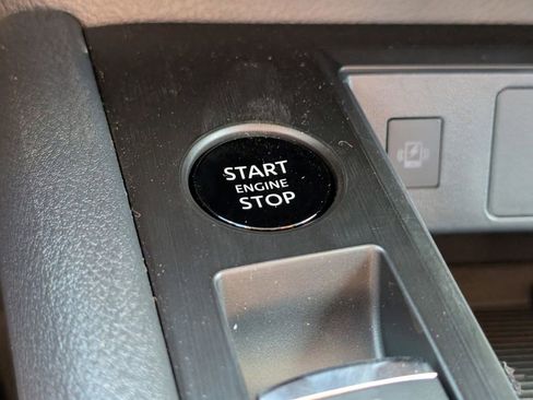 New 2026 Nissan Kicks SV image 28