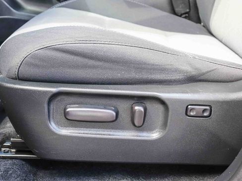 Used 2020 Toyota Tacoma TRD Sport w/ Technology Package RWD image 22