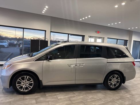 Used 2011 Honda Odyssey EX-L image 11