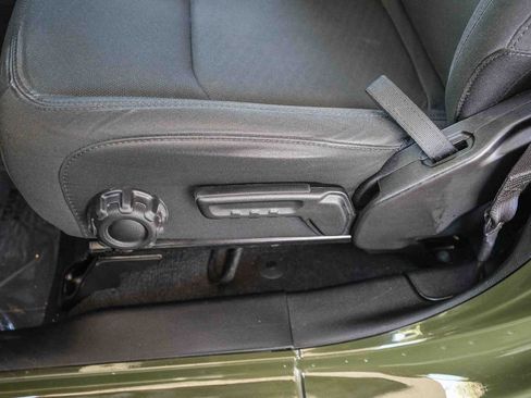 Used 2022 Jeep Wrangler Unlimited Sport AWD/4WD image 20