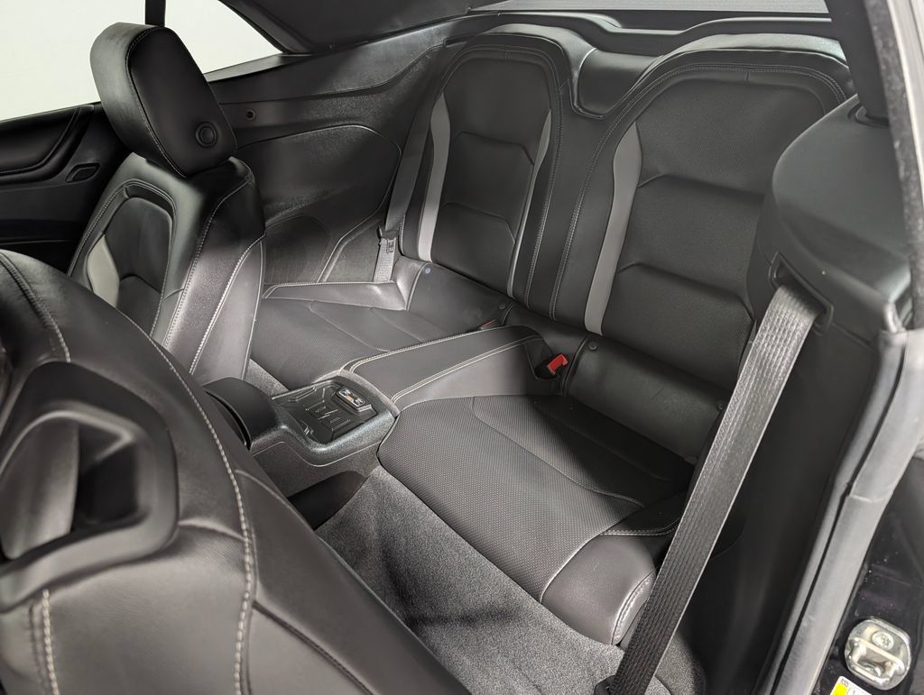 Used 2024 Chevrolet Camaro LT RWD image 13