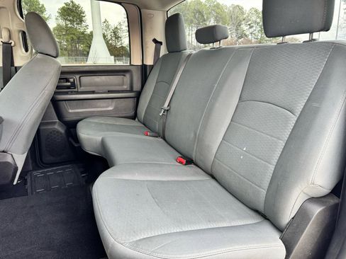 Used 2018 RAM 3500 Tradesman w/ Chrome Appearance Group image 19