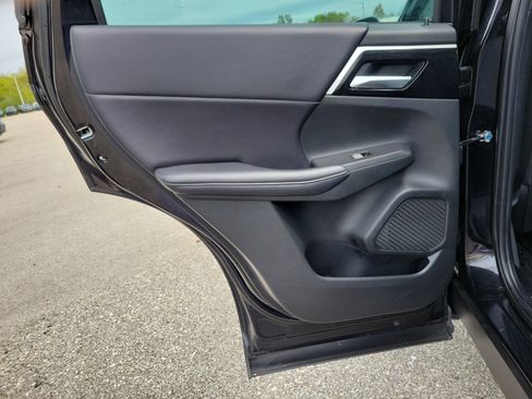 Used 2023 Mitsubishi Outlander SE image 15