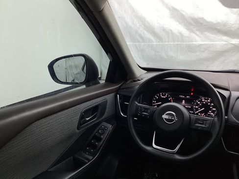 Used 2021 Nissan Rogue S AWD/4WD image 31