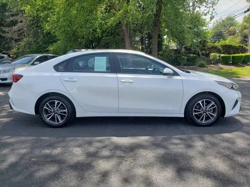 Used 2023 Kia Forte LXS FWD image 2