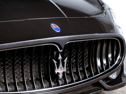 Used 2013 Maserati GranTurismo Sport RWD image 46