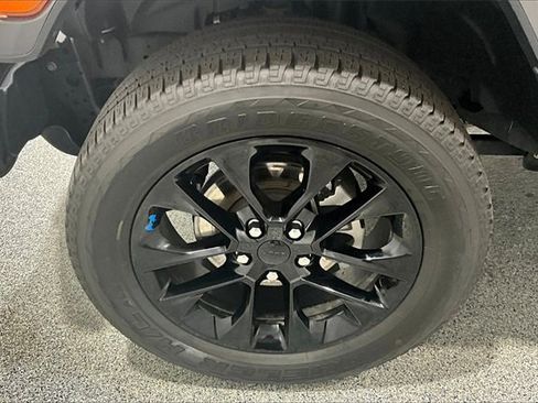 Used 2022 Jeep Wrangler Unlimited Sahara w/ Cold Weather Group image 35