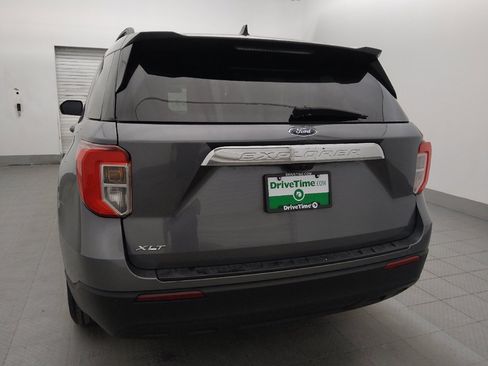 Used 2023 Ford Explorer XLT RWD image 6