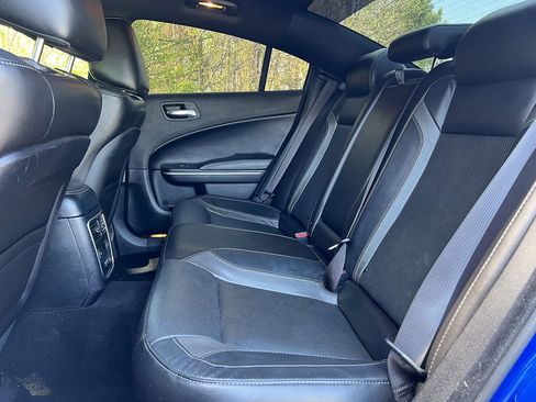 Used 2021 Dodge Charger SXT w/ Leather Interior Group RWD image 21