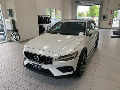 Certified 2024 Volvo V60 B5 Cross Country Ultimate