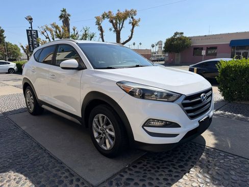 Used 2018 Hyundai Tucson SEL FWD image 3