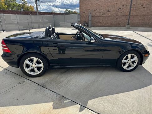 Used 2003 Mercedes-Benz SLK 320 image 11