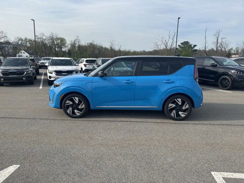 Certified 2024 Kia Soul GT-Line image 4