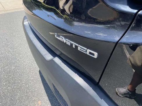 Used 2017 Jeep Renegade Limited AWD/4WD image 12