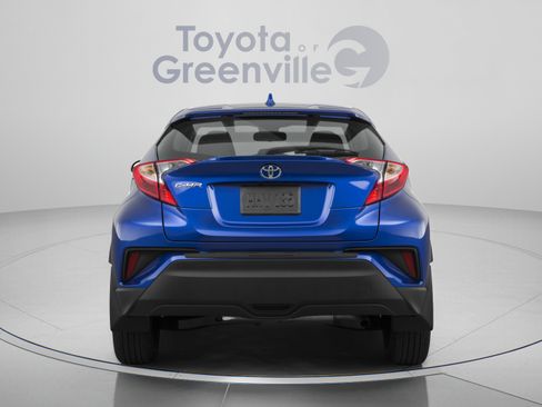 Used 2020 Toyota C-HR LE FWD image 4