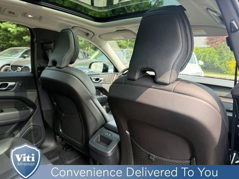 Certified 2023 Volvo XC60 B5 Plus w/ Climate Package image 27