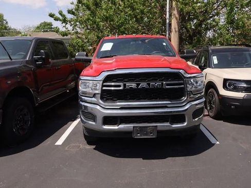 Used 2021 RAM 2500 Tradesman w/ Chrome Appearance Group AWD/4WD image 3