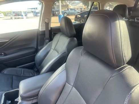 Used 2022 Subaru Outback Limited image 8