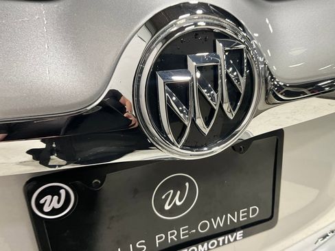 Used 2017 Buick Envision Essence image 27