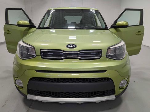 Used 2017 Kia Soul + FWD image 15
