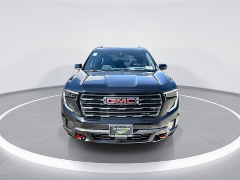 New 2026 GMC Acadia AT4 w/ Luxury Package image 3