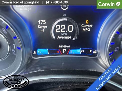 Used 2018 Chrysler 300 Touring w/ Chrome Appearance Package image 9