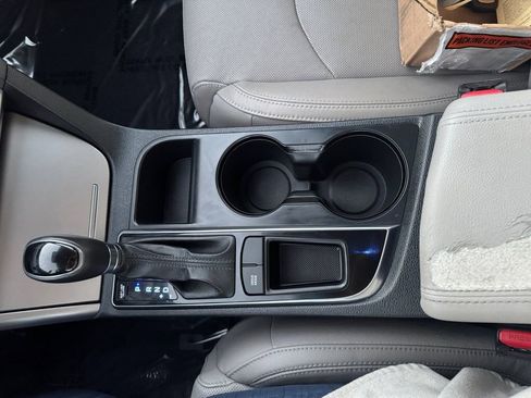 Used 2016 Hyundai Sonata Limited image 22