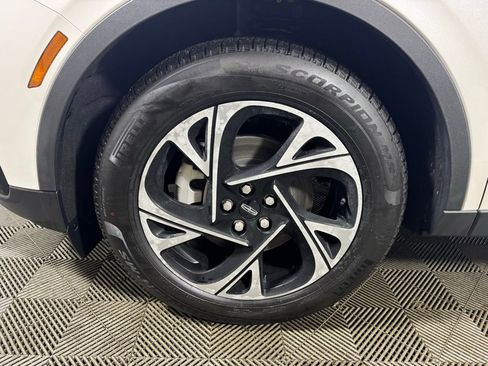 New 2026 Lincoln Nautilus Premier w/ Equipment Group 102A image 7