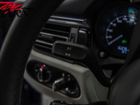 Used 2022 Porsche Macan S image 33