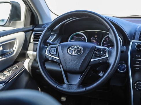 Used 2016 Toyota Camry SE FWD image 15