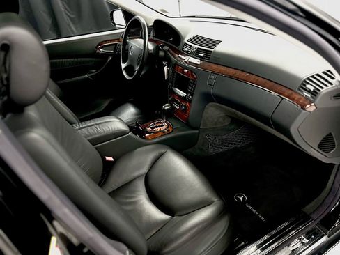Used 2004 Mercedes-Benz S 500 4MATIC image 21