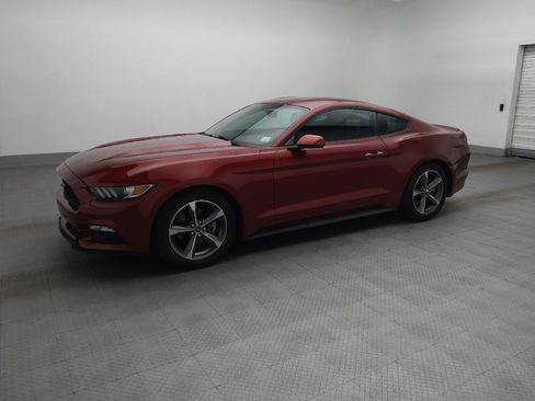 Used 2016 Ford Mustang Coupe RWD image 2
